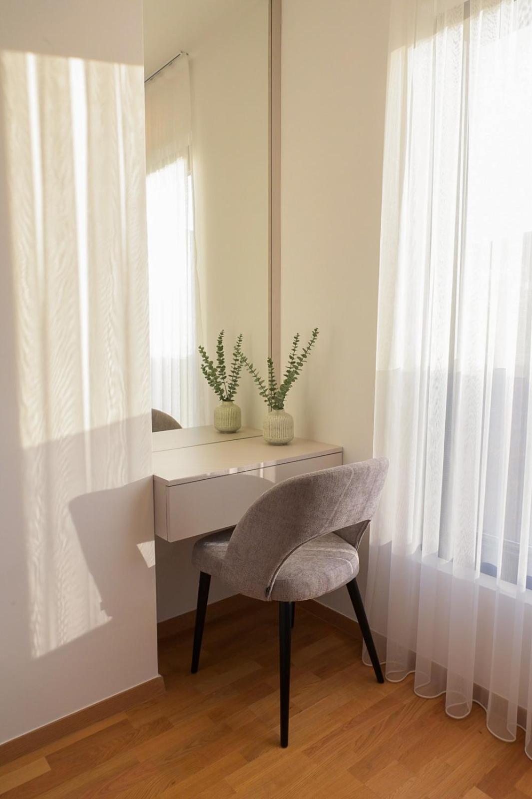 Luxury Living By Dazzie *